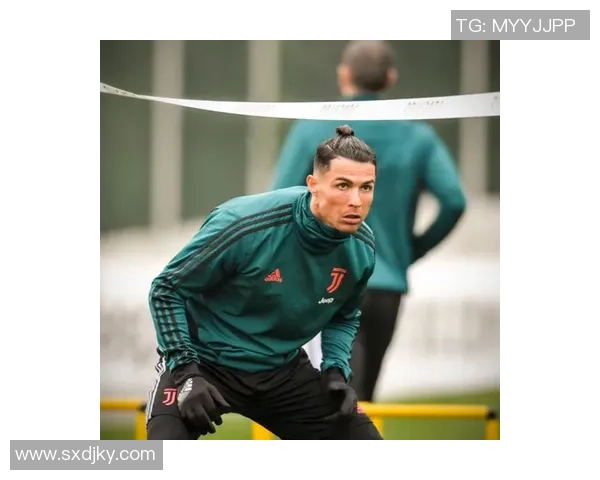 足球女星辫子造型大赏展现个性与风采的魅力瞬间 足球女星辫子造型大赏展现个性与风采的魅力瞬间