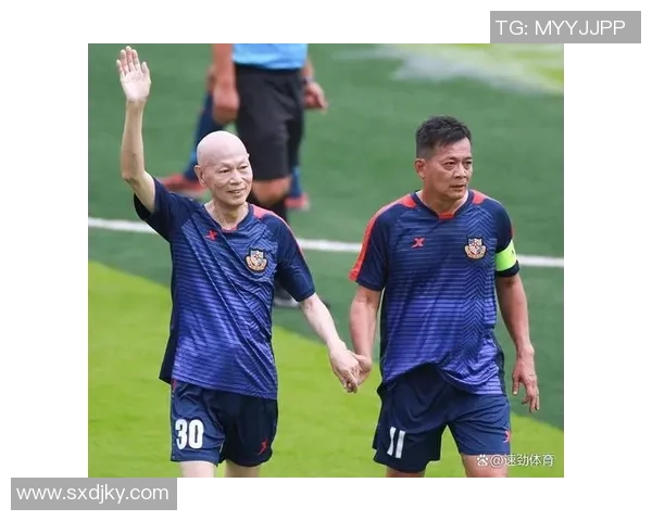 香港足球明星队在孝感激情对决展现足球魅力与团队精神